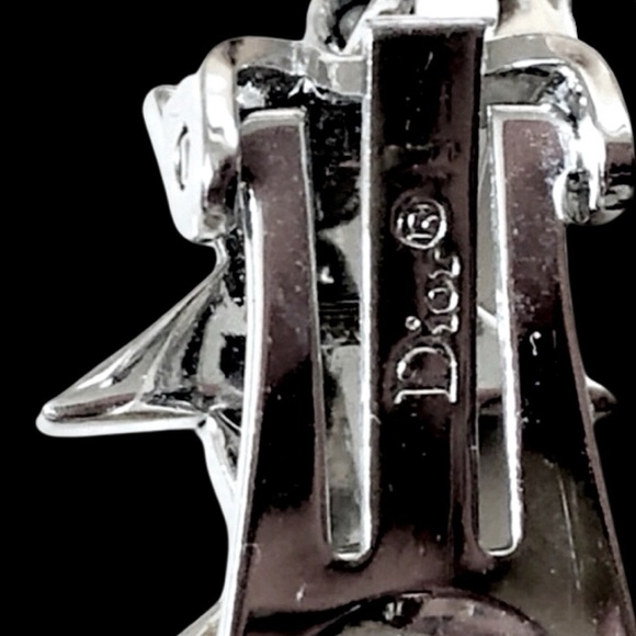 Vintage Christian Dior 70’s Silver Diamanté Crystal Dior For Peace Logo Earrings - Picture 15 of 17